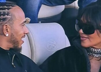 Nuk ka më dyshime/ Lewis Hamilton dhe Kim Kardashian kapen bashkë në Super Bowl