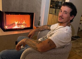 Dashuri në horizont? Getinjo shfaqet me një vajzë misterioze krahë tij