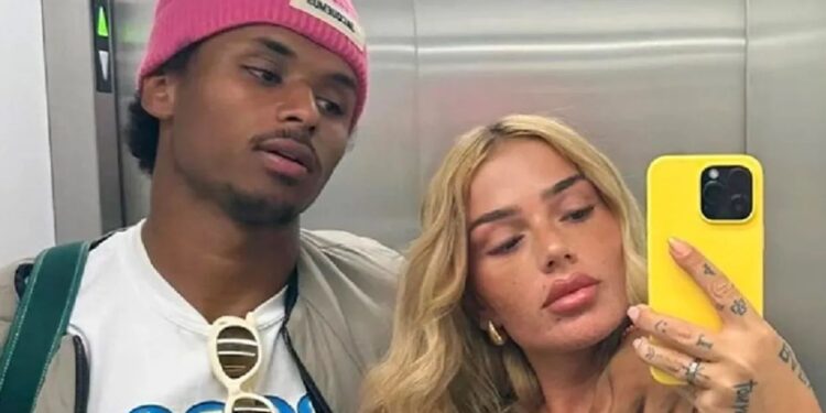 Adeyemi përplaset me Dortmundin pas pjesëmarrjes në klipin e Loredanës