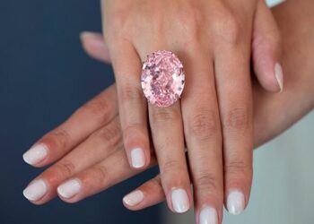 Pink Star- Diamanti rozë që hyri në histori si më i shtrenjti i shitur ndonjëherë