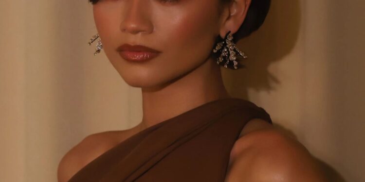 Zendaya shuan thashethemet/ Fotot e martesës me Tom Holland ishin inteligjencë artificiale