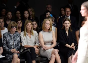 Sekreti i rreshtit të parë: Kush ulet në front row dhe pse ka kaq shumë rëndësi në modë