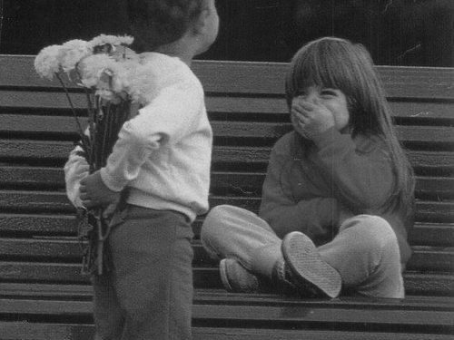 Dashuri me shikim të parë? Ja çfarë ndodh realisht në trurin tuaj