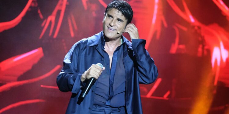 Triumfi i vonuar i Sal Da Vinci-t në Sanremo 2026, rrugëtimi i vështirë drejt suksesit