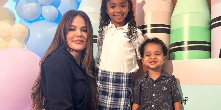 Khloé Kardashian mendon për një fëmijë të tretë edhe pa partner