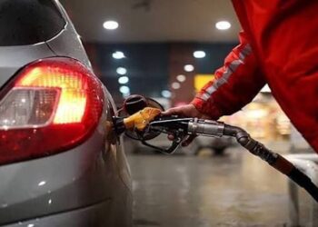 Rritet çmimi i naftës, tregjet globale të aksioneve në rënie