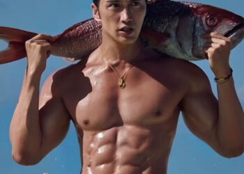 Chuando Tan, gjyshi 59-vjeçar nga Singapori që duket si 20-vjeçar