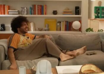 Benny Blanco tallet me thashethemet: Edhe kur nuk bëj dush, mbaj erë të mirë