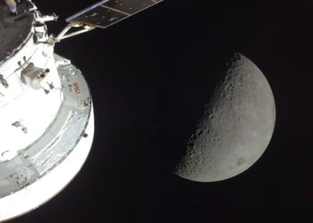 NASA publikon pamje mahnitëse nga misioni Artemis II pranë Hënës