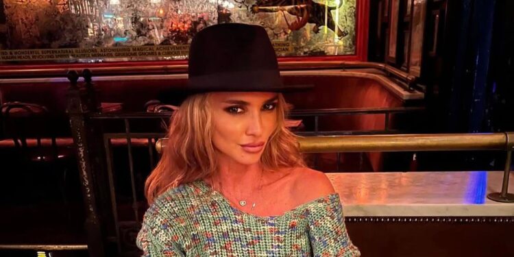 Ermiona Lekbello bëhet pjesë e Ferma VIP