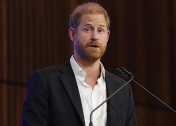 Princi Princi Harry rrëfen dhimbjen: “Nuk e doja rolin mbretëror pas humbjes së nënës”