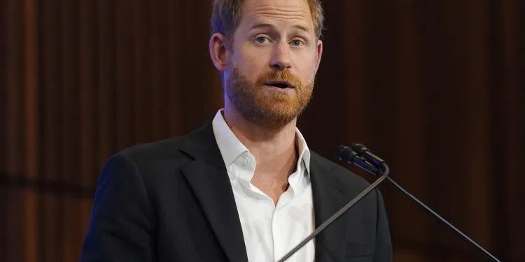 Princi Princi Harry rrëfen dhimbjen: “Nuk e doja rolin mbretëror pas humbjes së nënës”