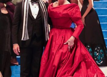 Meryl Streep me Balenciaga rikthen magjinë e couture-it në ekran