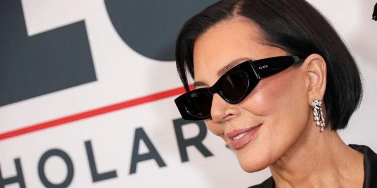 Nga meme në “magnet suksesi”: Kris Jenner pushton rrjetet në Kinë