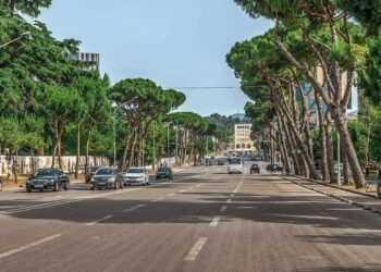 Opozita sërish në protestë, bllokohen disa nga rrugët kryesore në Tiranë
